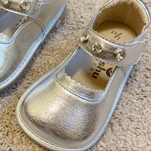Mooshu squeakers Mary Janes silver rhinestones - Picture 3 of 5